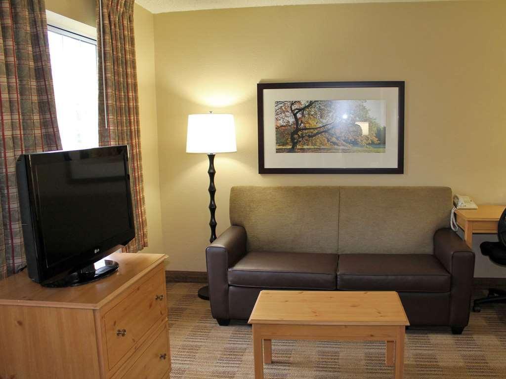 Extended Auburn Hills